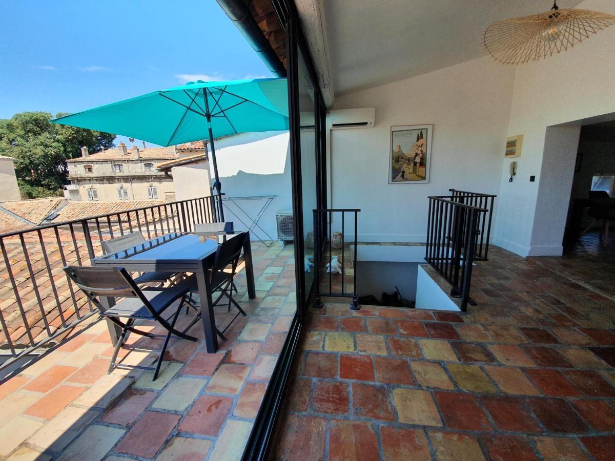 Au Coeur Du Centre Historique - Immeuble Classe - Terrasse - Climatise Nîmes Zewnętrze zdjęcie