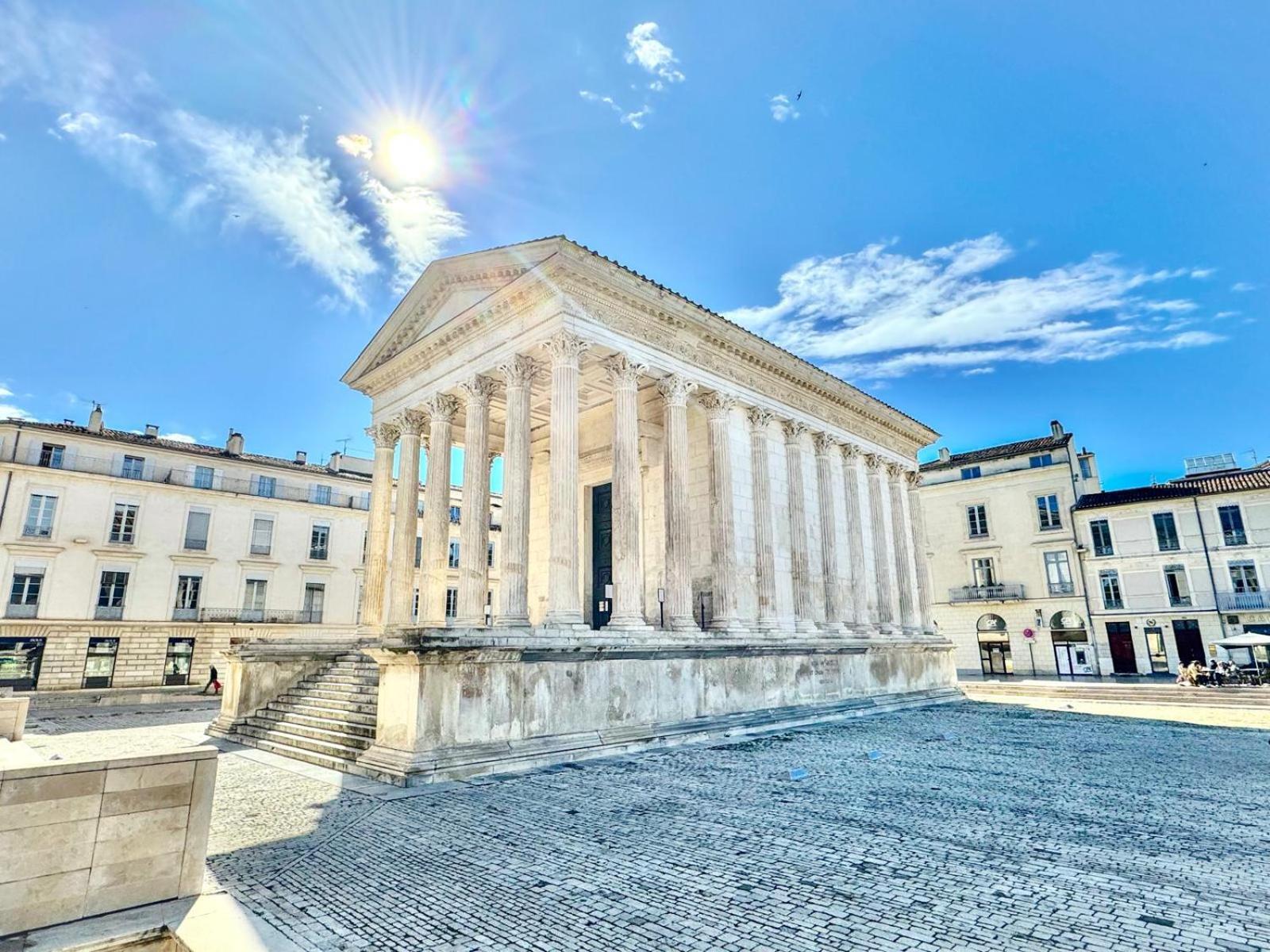 Au Coeur Du Centre Historique - Immeuble Classe - Terrasse - Climatise Nîmes Zewnętrze zdjęcie